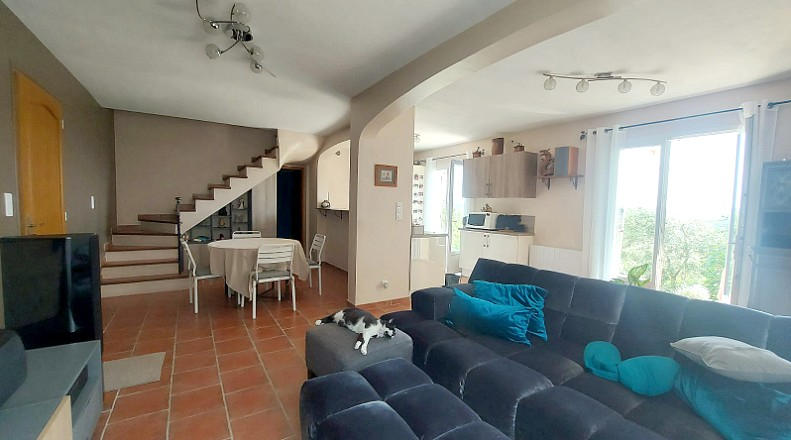 Maison - 100 m² - 5 pièces