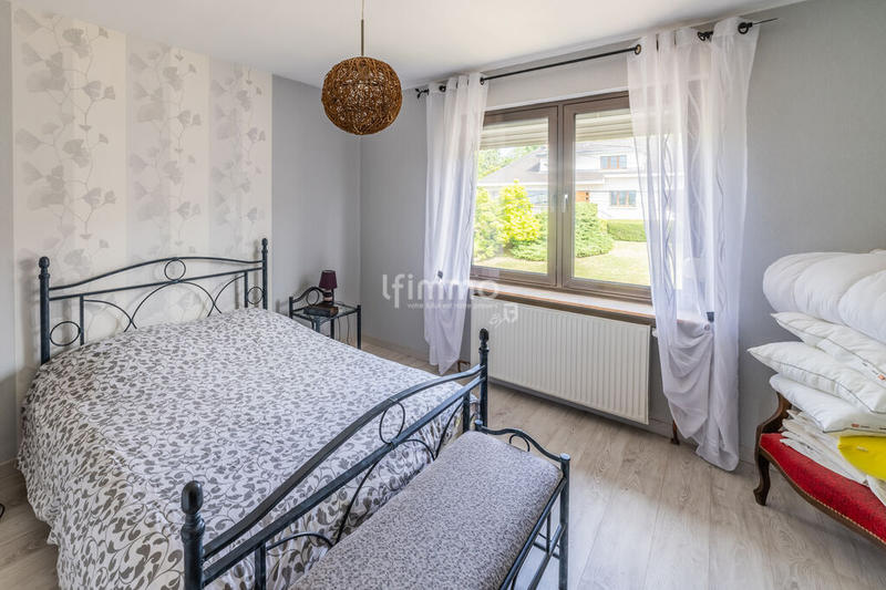 Maison - 213 m² - 7 pièces