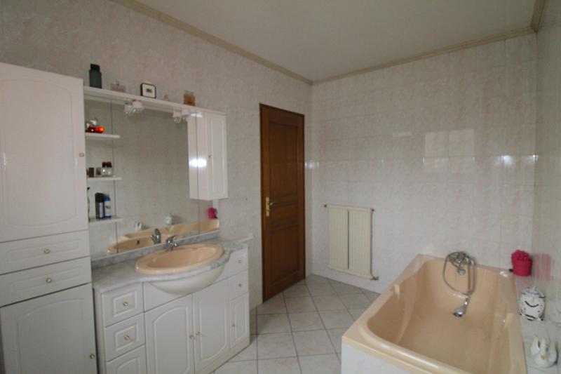 Maison traditionnelle - 111 m² - 5 pièces