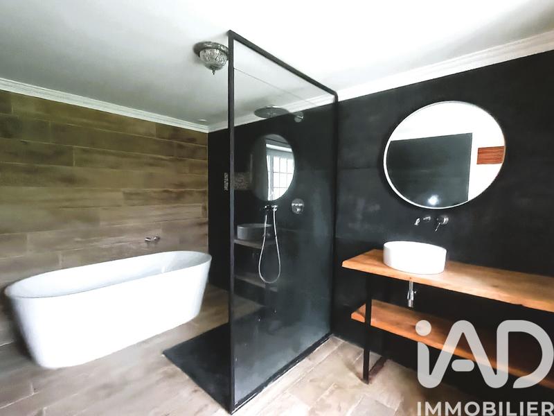 Maison - 144 m² - 7 pièces