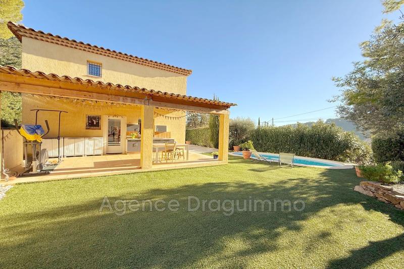 Villa - 141 m² - 5 pièces