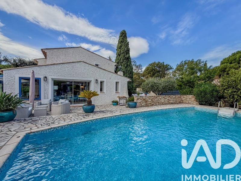 Maison - 140 m² - 6 pièces