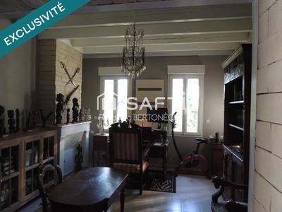 Maison - 217 m² - 9 pièces