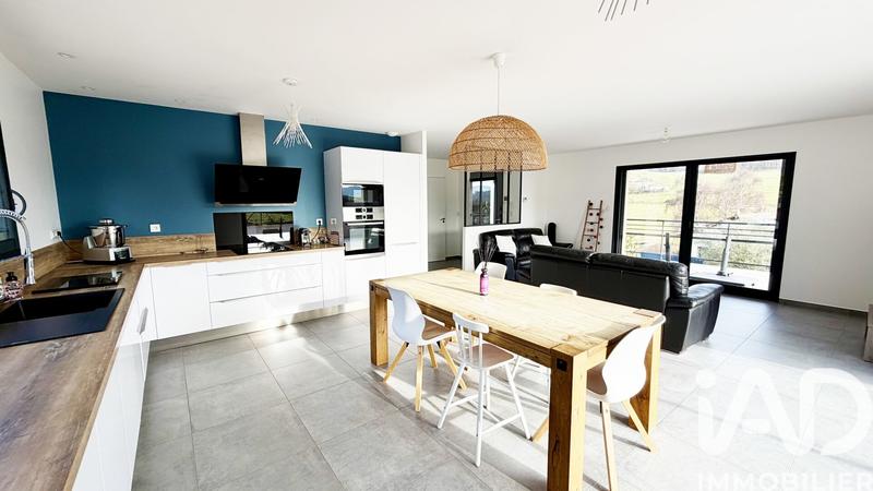 Maison - 106 m² - 5 pièces