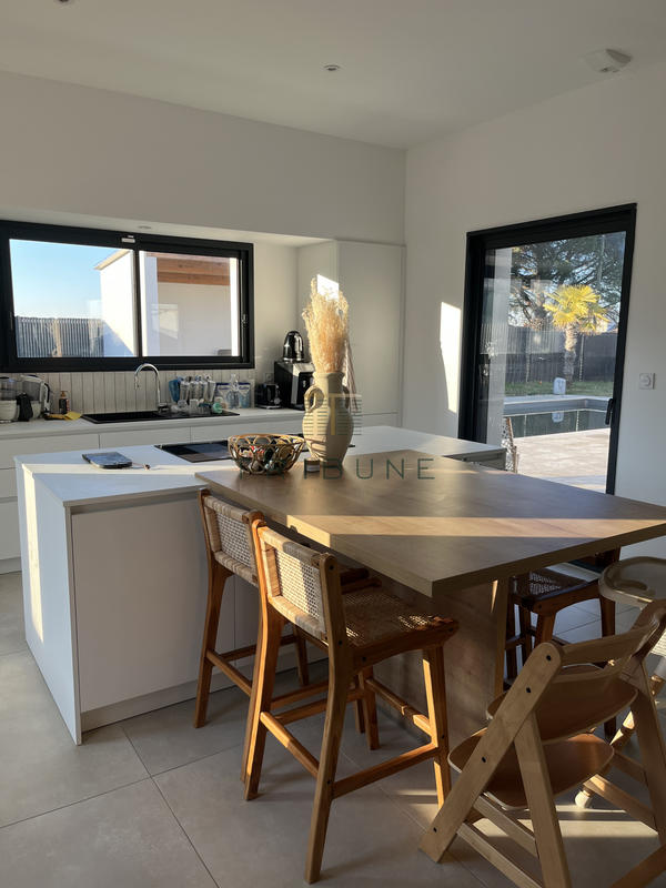 Maison - 136 m² - 5 pièces