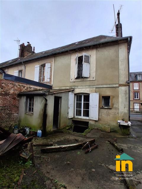 Maison de ville - 55 m² - 6 pièces