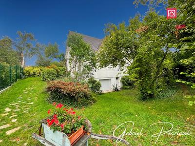 Maison - 111 m² - 5 pièces