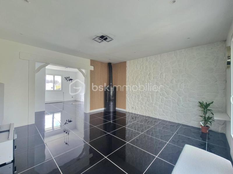 Maison - 110 m² - 5 pièces