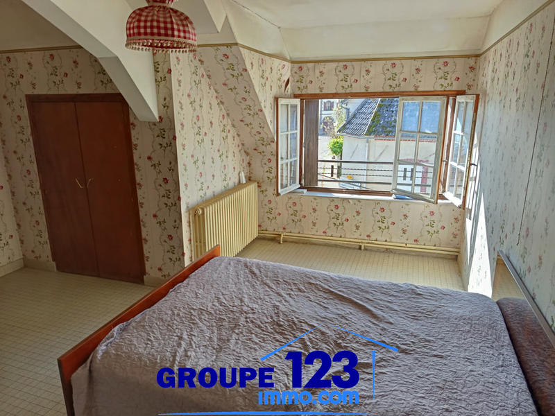 Maison - 288 m² - 10 pièces