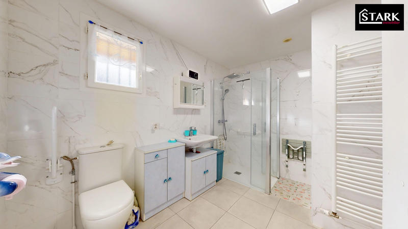 Maison - 102 m² - 5 pièces