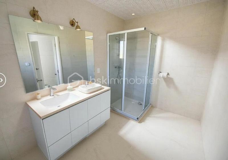 Villa - 140 m² - 5 pièces