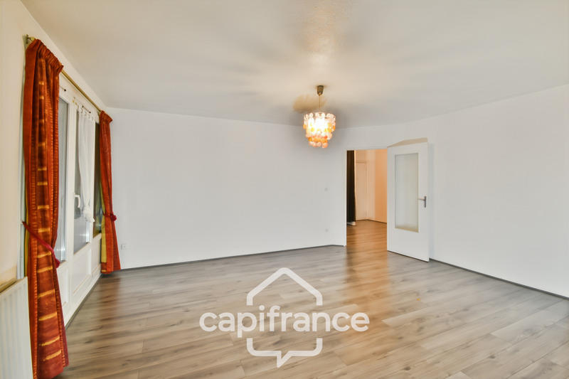 Appartement - 84 m² - 4 pièces