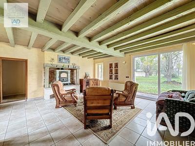 Maison - 174 m² - 6 pièces