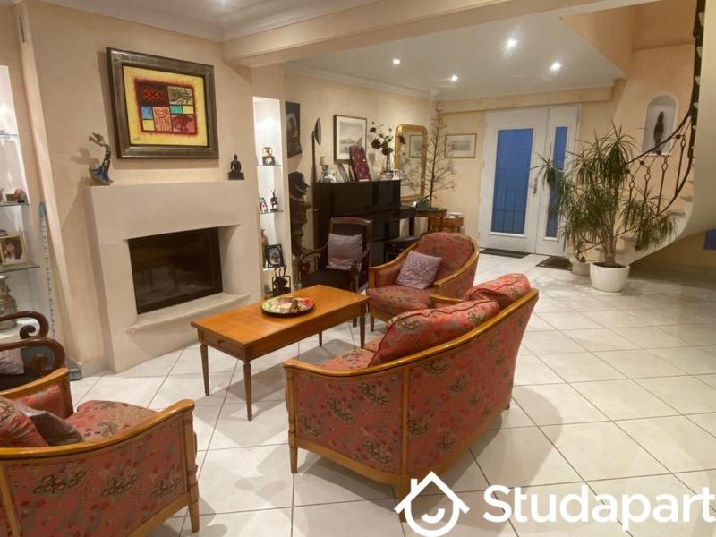 Chambre - 12 m² - 1 pièce