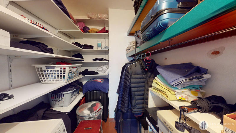 Appartement - 97 m² - 5 pièces