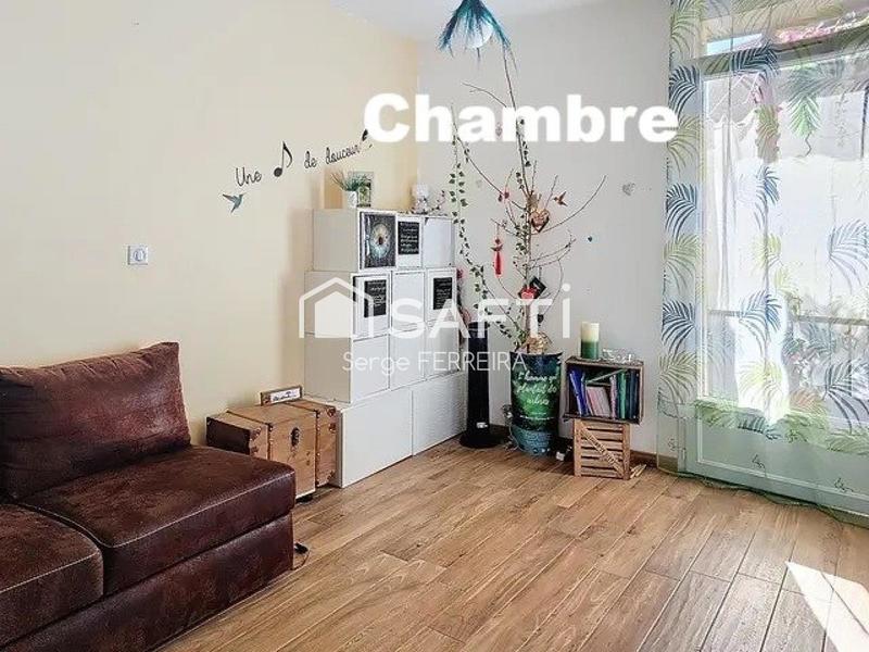 Appartement - 102 m² - 4 pièces