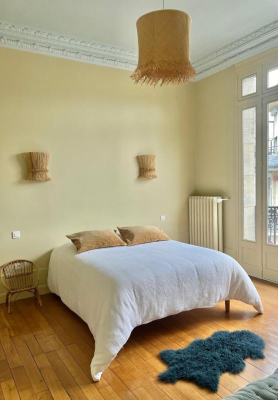 Demeure - 302 m² - 9 pièces