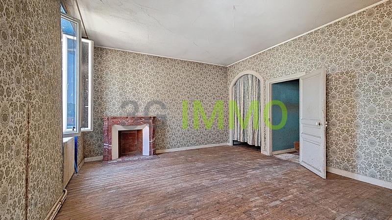 Maison - 236 m² - 10 pièces