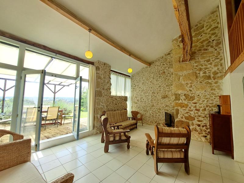 Maison - 550 m² - 16 pièces