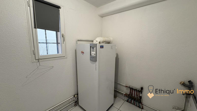 Villa - 168 m² - 8 pièces