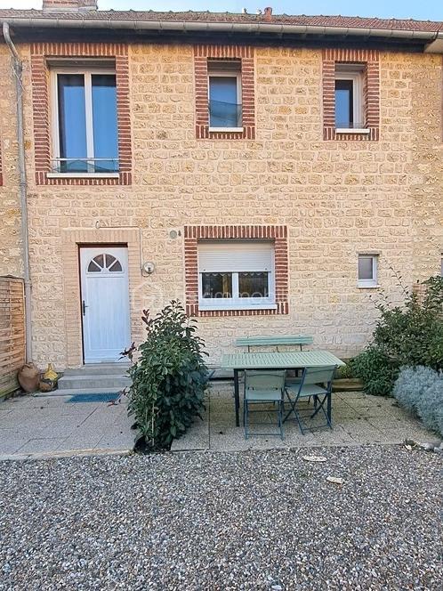 Maison de ville - 76 m² - 4 pièces