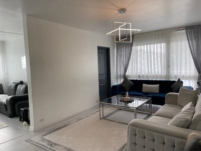 Appartement - 104 m² - 5 pièces