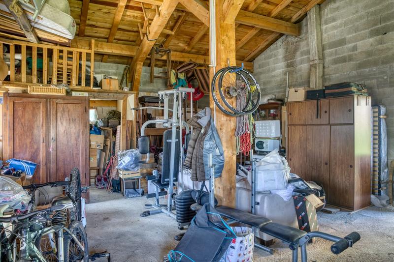 Châlet - 527 m² - 4 pièces