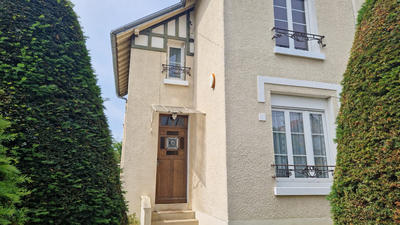 Maison - 93 m² - 5 pièces