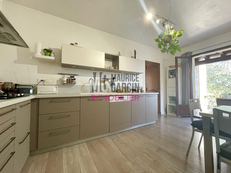 Maison - 148 m² - 6 pièces