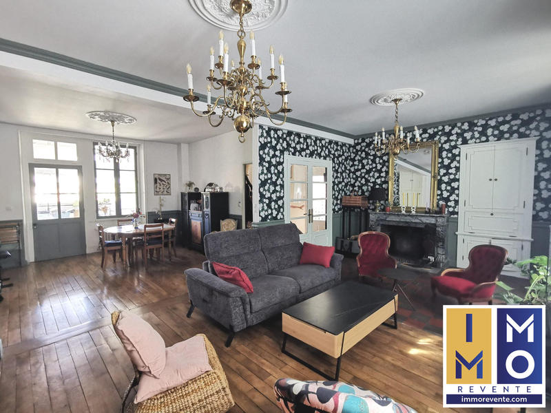 Maison - 170 m² - 7 pièces