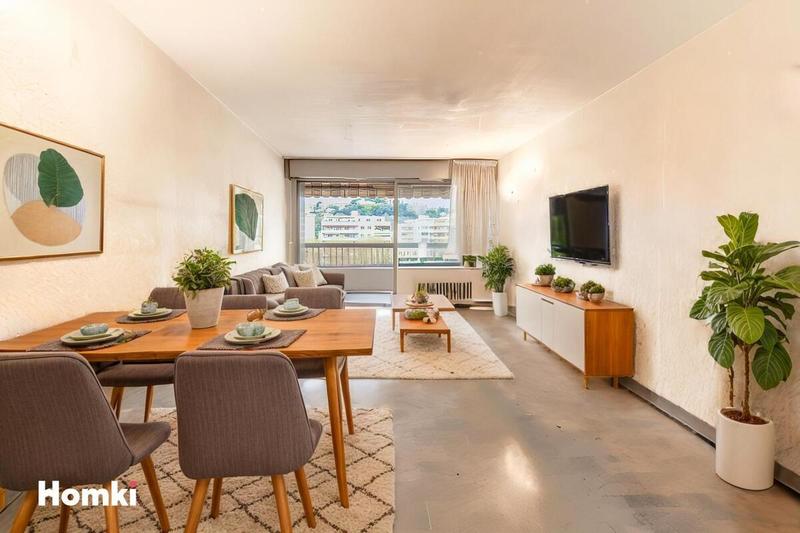 Appartement - 94 m² - 4 pièces