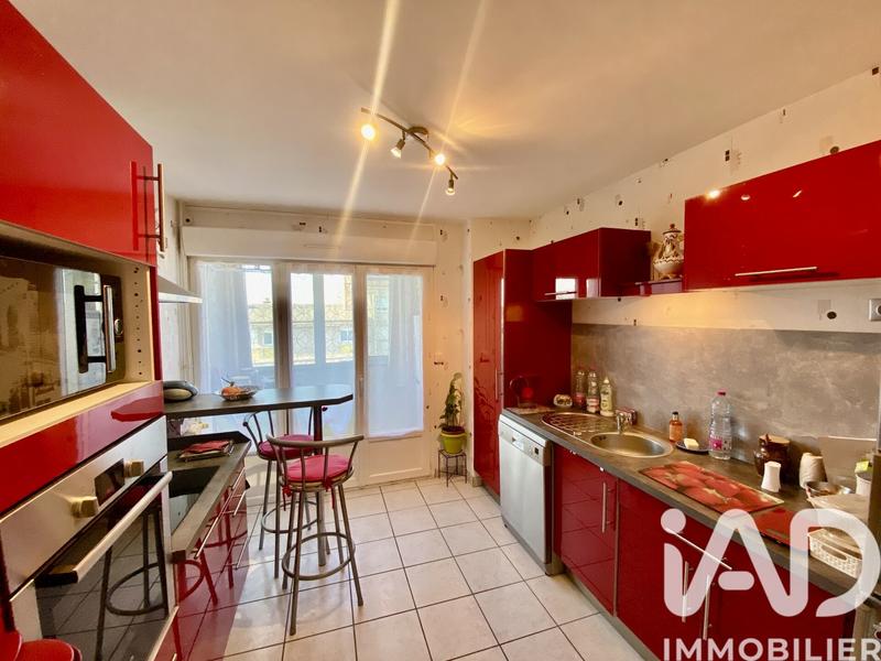 Appartement - 94 m² - 5 pièces