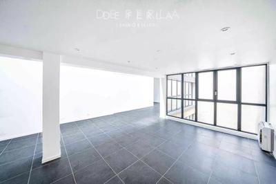 Appartement - 200 m² - 5 pièces