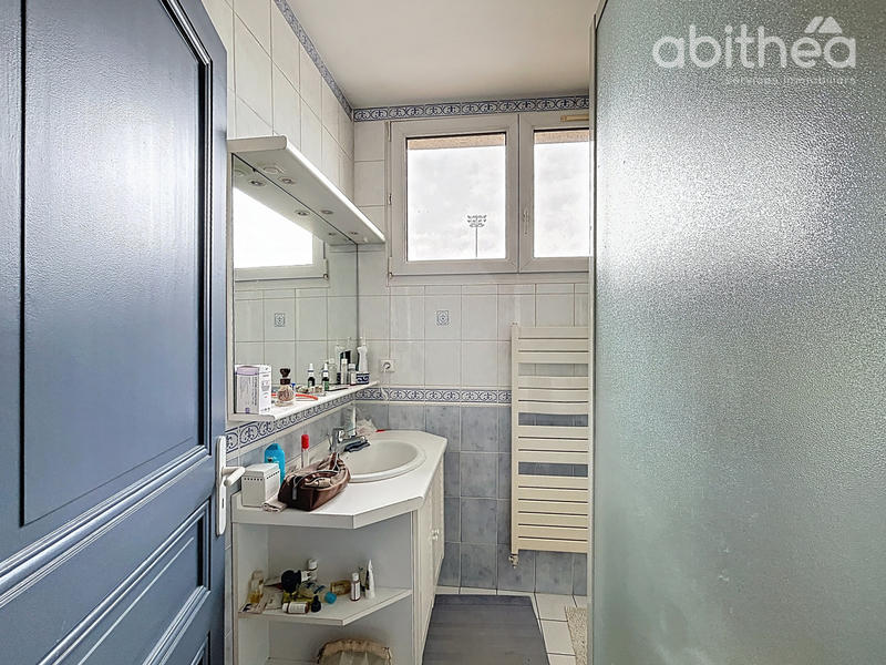 Maison - 128 m² - 9 pièces