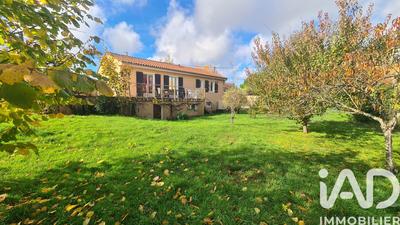 Maison - 102 m² - 5 pièces