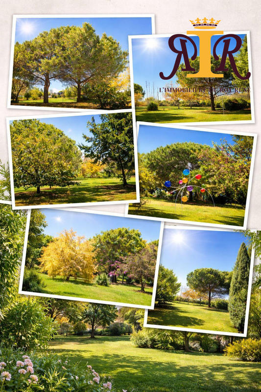 Maison traditionnelle - 288 m² - 9 pièces