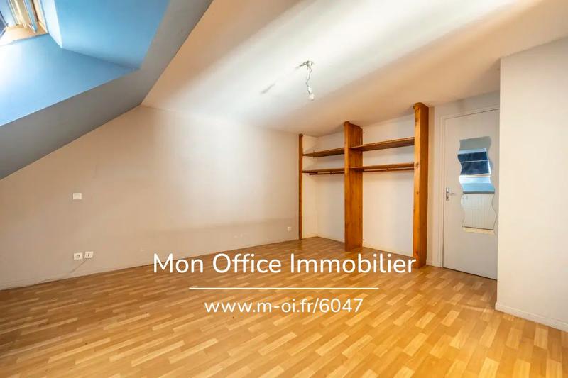 Maison - 400 m² - 15 pièces