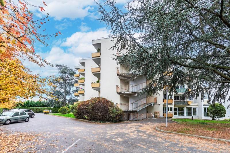 Immeuble - 3 662 m²