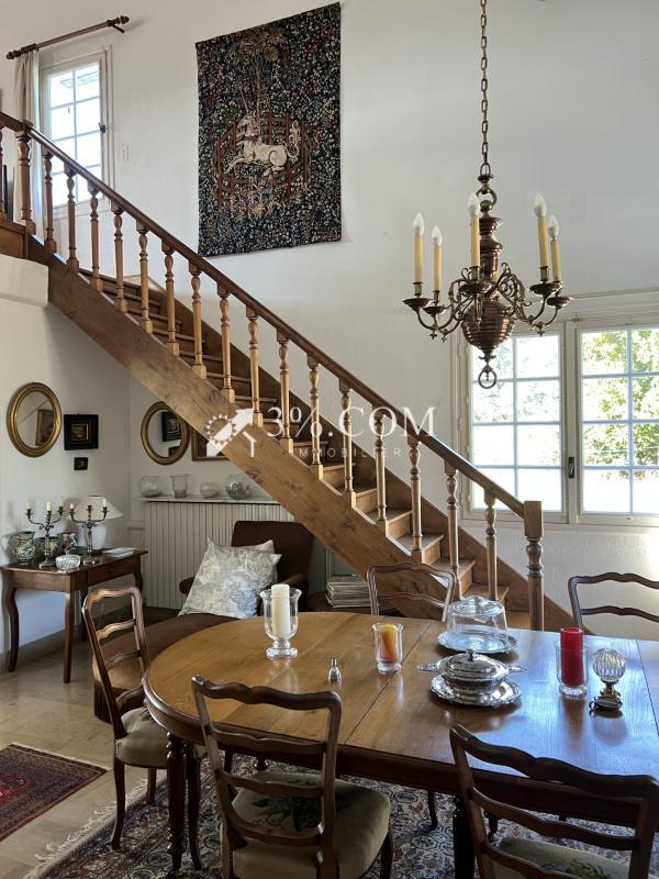 Villa - 246 m² - 7 pièces