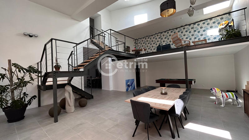 Maison - 190 m² - 5 pièces