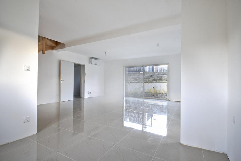 Maison - 103 m² - 4 pièces