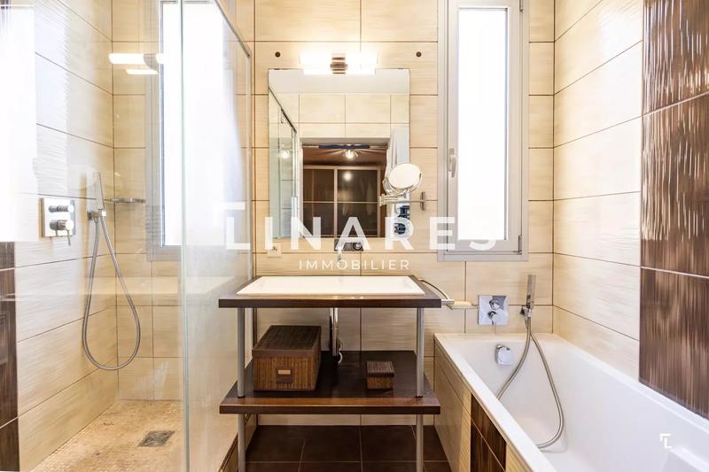 Villa - 140 m² - 7 pièces