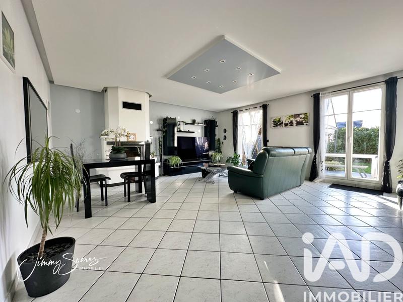 Maison - 120 m² - 6 pièces