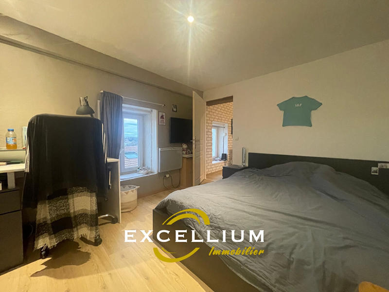 Appartement - 100 m² - 4 pièces