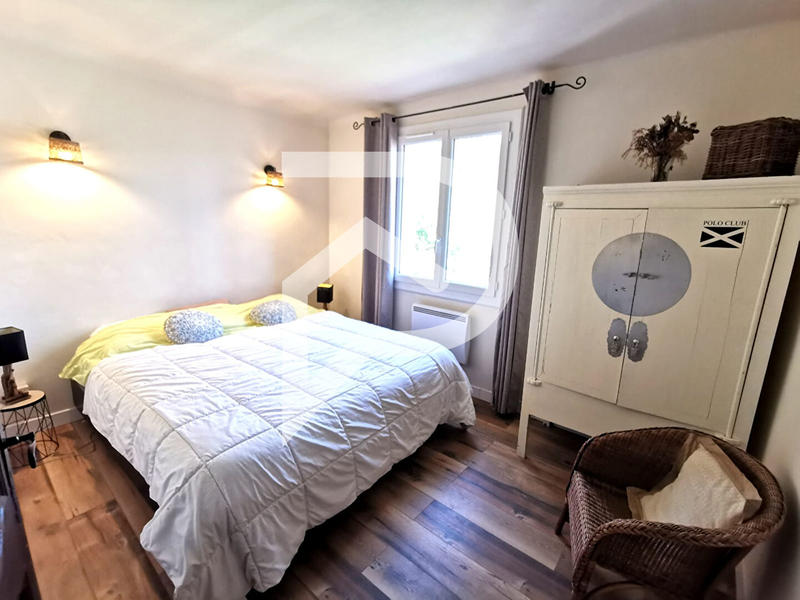Maison - 231 m² - 11 pièces