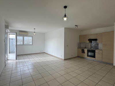 Appartement - 75 m² - 3 pièces