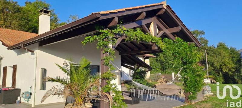 Maison - 206 m² - 6 pièces