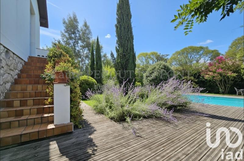 Maison - 205 m² - 7 pièces