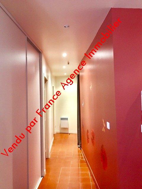 Appartement ancien - 73 m² - 3 pièces