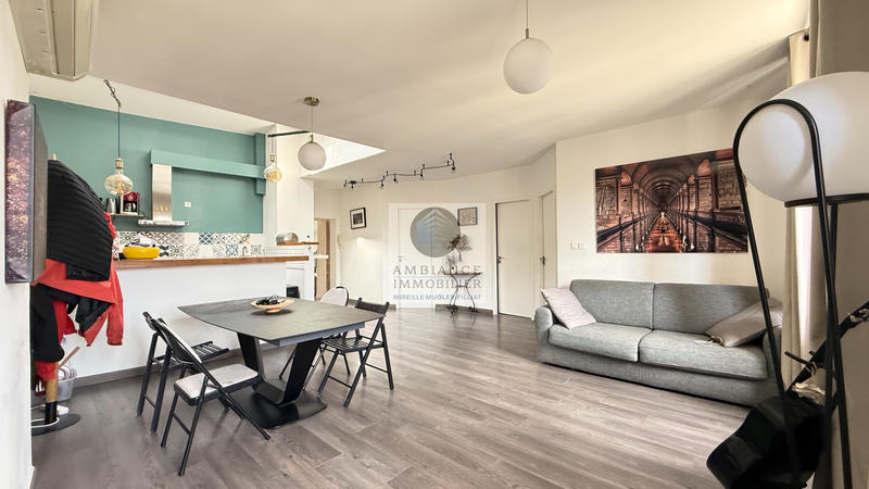 Appartement - 82 m² - 3 pièces